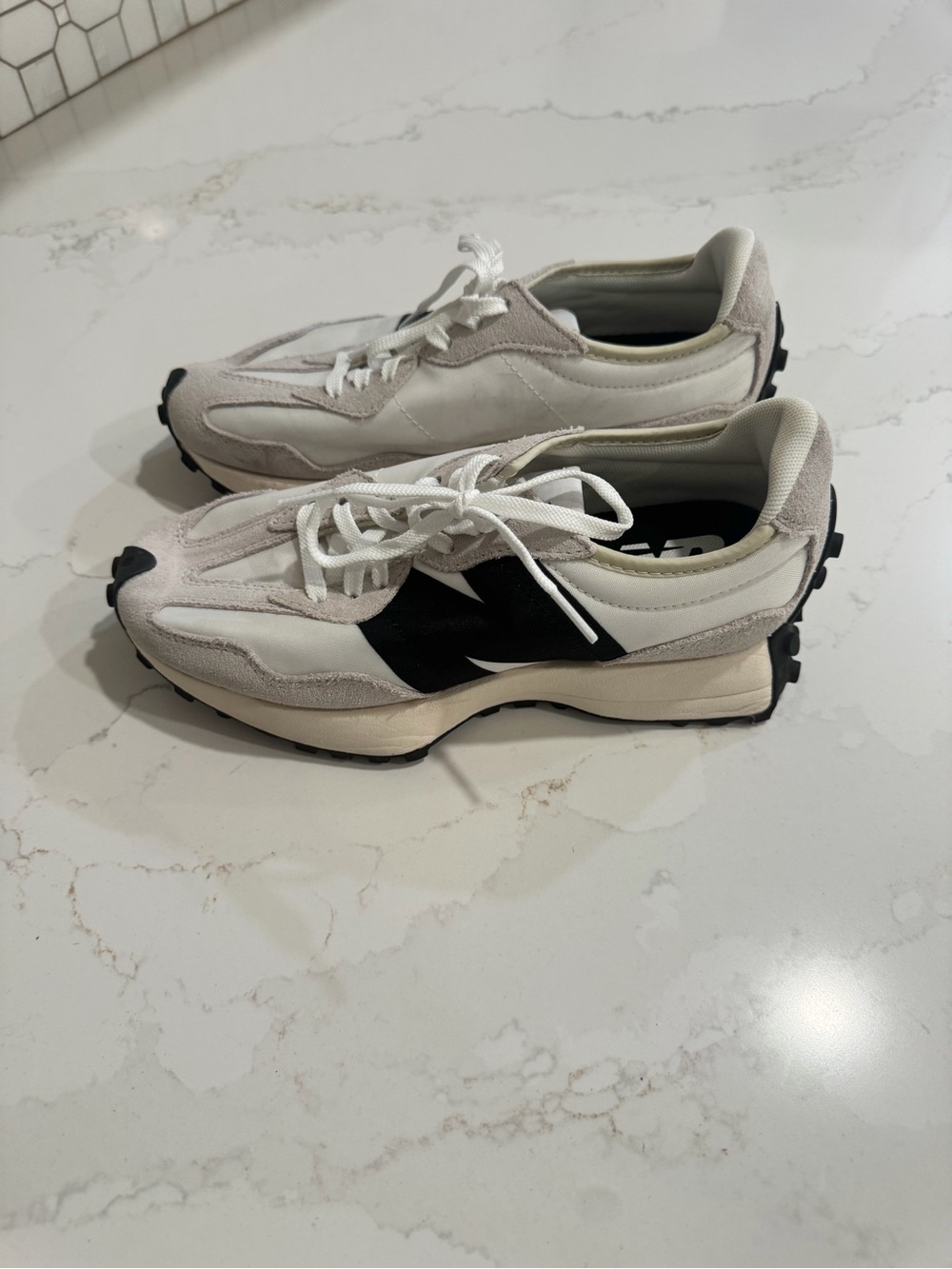 New Balance 327 | Sea Salt / Black | Size 7